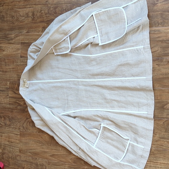 100% Linen Blazer - Picture 7 of 8